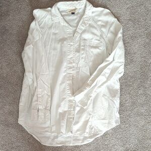 Universal Thread White Casual Button Down Shirt Women's S